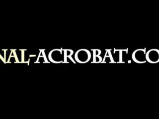 Lesbian anal penetrate with strapon