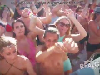 实 女孩 gone 坏 妖娆 裸 船 党 booze cruise 高清晰度 促销 2015