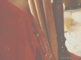 Bollywood mademoiselle Is Amazing