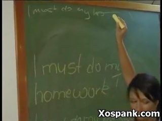 Shuplakë vitheve zonjë në bodacious objekt adhurimi xxx kapëse