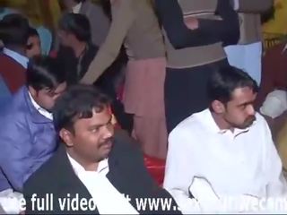 Sargodha incredible mandi dance 2015