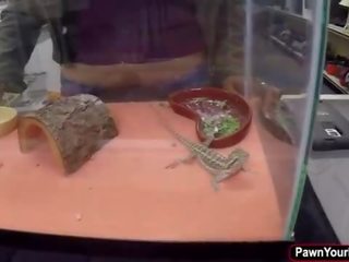 Brunet seductress jessi sikiş some huge prick for nagt pul and hakyňy almak