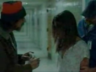 Алисия силвърстоун принудителен от две juveniles