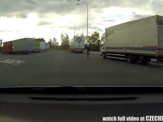Prostituta ne estacionamento. cavadinhax
