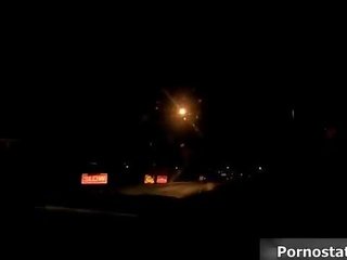 Keras naik paruh baya mama di menawan pakaian lingerie pergi