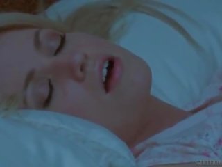 安吉拉 sommers 和 印度 夏天 欣赏 一 女同志 事