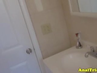 Amateur anal young lady showing her groovy ass