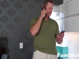 Нахален тийн чука step-dad към получавам телефон обратно | famslut.com