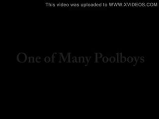 এক এর অনেক poolboys