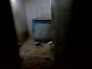 Priya 阿姨 泰盧固語 bath1