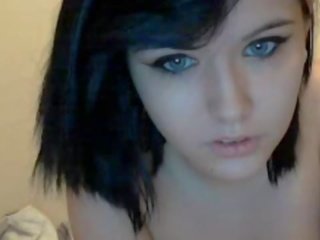 Pleasant підліток спіймана на камера безкоштовно на sexygirlsoncameras.com