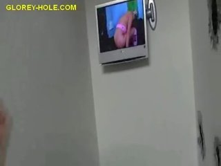 Finding два чорна peter на a courtliness отвір