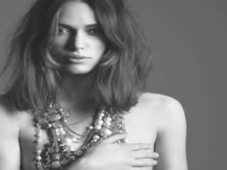 Кийра knightley bare-breasted: 