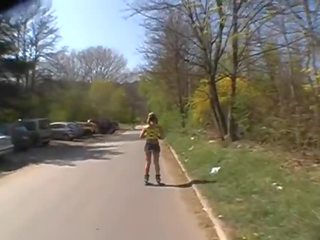 Charming babe oral-sex delight