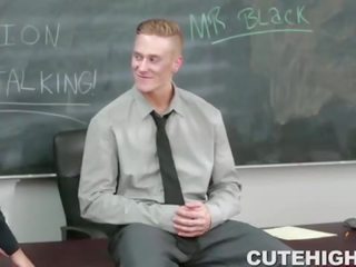 Sedusive ariana 우수한 빨기 회원 과 부딪 혔어요