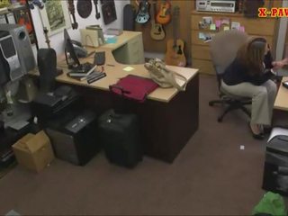 चालाक बड़ा बूब्स व्यापार बेटी पुसी बढ़ा में the pawnshop