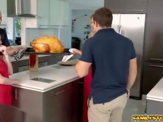 Angel Smalls gets her pussy fuck with one leg up