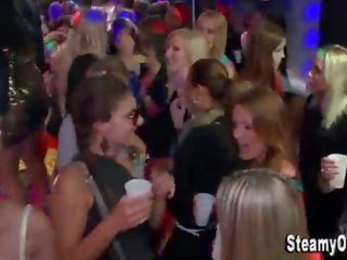 असली पहने hoes मिलना कुलीन