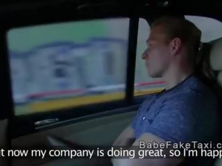 Marvellous 捷克語 假 出租車 司機 前劉海 肌肉發達 顧客