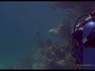 Daryl анна splash сцени