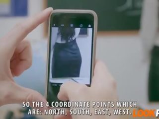 아니 사 케이트 discovers 그녀의 학생 보고 에 그녀의 바보