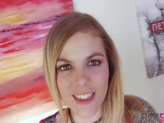 Kendra lynn in bobble head
