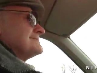 Tyňkyja fransuz strumpet sodomized in 3 adam with papy ýalaňaja seredýän