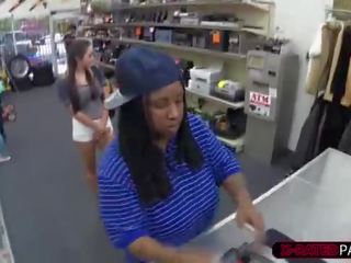 Good kolese ms sells herself to pawn owner for tuition fee