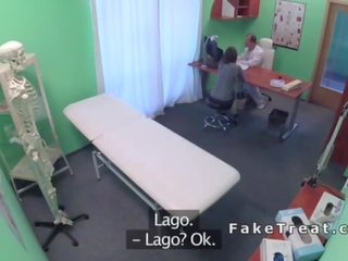 教授 指法 fabulous 病人 在 医院