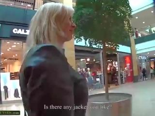 Mall 美眉 - 年輕 好色之徒 年輕 女人 - 年輕 公 臟 夾