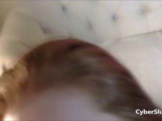 Amatér lassie squeezing ji stehýnka a cums na můj phallus