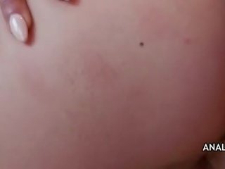 Ýaşlar gets her pooper pounded for first time