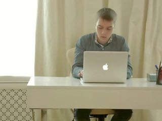 Нецензурирани вал смучене