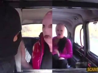 Бързо и furious действие вътре на такси с на мадами