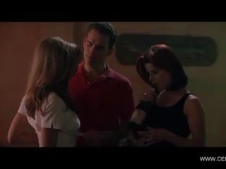 デニス richards & neve キャンベル - レズビアン トップレス キッス, セックス フィルム シーン - ワイルド 物事 (1998)