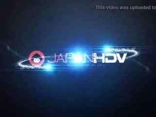 অপেশাদার এশিয়ান বেশ্যা spills মদ সব উপর ঐ শহরবাসী