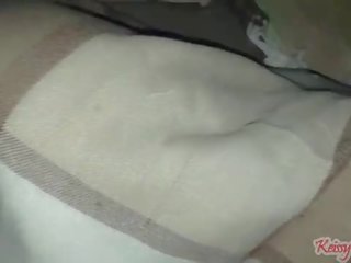 Ми hago ла dormida ал ке ми suegro злоупотреба де mi&comma; ле termino dando ел culito&excl;&excl; sexo mientras ми esposo trabaja