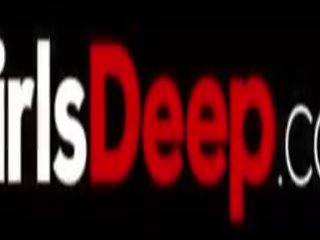 Girlsdeep - 女用贴身内衣裤 模型 阿丽亚娜 光明 得到 性交 在 该 屁股 在 该 厨房