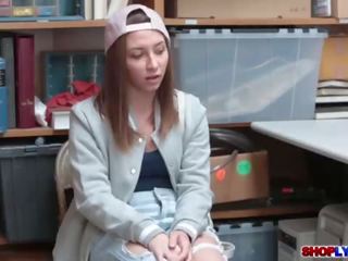 Hayden henessey poni dengan itu penuh gairah lp petugas