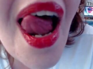 897 dawnskye1962 kouření a cigareta a snaží na příčina tvůj phallus na throb fully oblečený