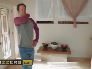 Puberťáci jako to velký - &lpar;gia derza&comma; xander corvus&rpar; - cheeky roztleskávačka - drtiče