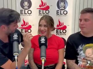 Entrevista con elo podcast termina en una mamada y mucho gutarmak - sara blondinka - elo picante