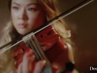 Deeper&period; mona initiates 该 最终 5-girl 逆转 钢棒