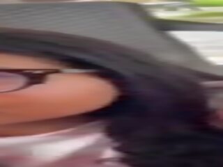 豐滿 colombiana mamandole 啦 verga 一 su vecino en publico es pillada