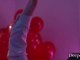 Deeper&period; emily willis is the Iň beti birthday gift ever
