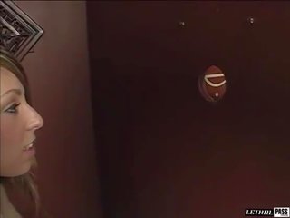 Алісса зал відстій peter на в отвір слави confessional