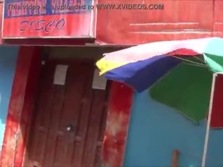 Buck ýabany klipler sabang pläž puerto galera filipinaly