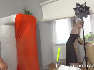A Muslim cleaning young woman was punished for failing to complete the task