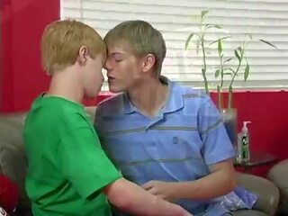 Twinks avoid talk for sikiş fun